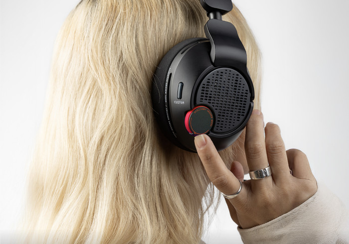 Skullcandy Crusher PLYR 720 Kabelloses Gaming-Headset produkt in gebrauch