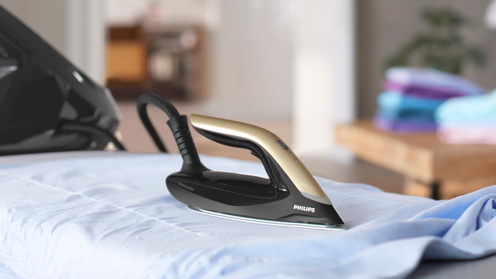 Philips PerfectCare 8000 Series PSG8130/80 produkt in gebrauch