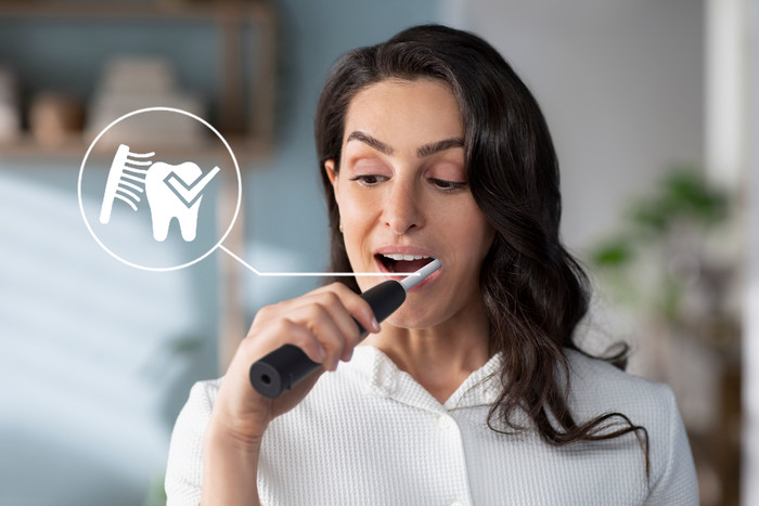 Philips Sonicare ProtectiveClean 3100 HX3671/14 product in use