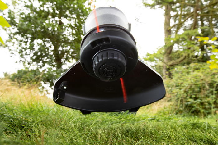 Bosch AdvancedGrassCut 36V-33 (without battery) product in use