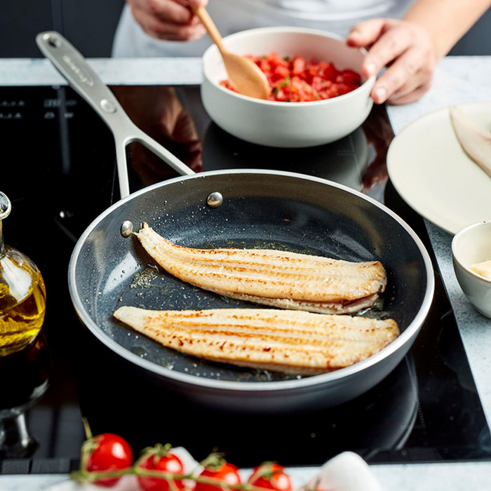 Demeyere Alu Industry 3 Ceraforce Frying Pan Set 24cm + 28cm product in use