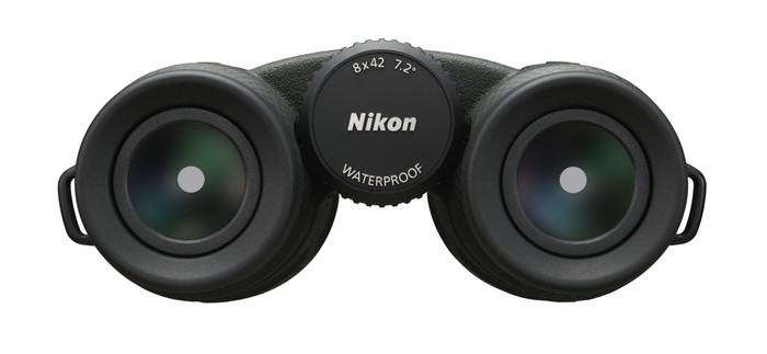 Nikon Prostaff P7 8X42 null