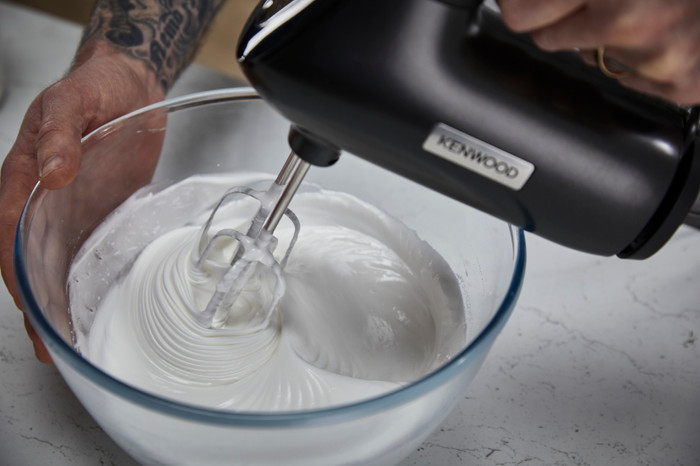 Kenwood HMP50.000BK product in use