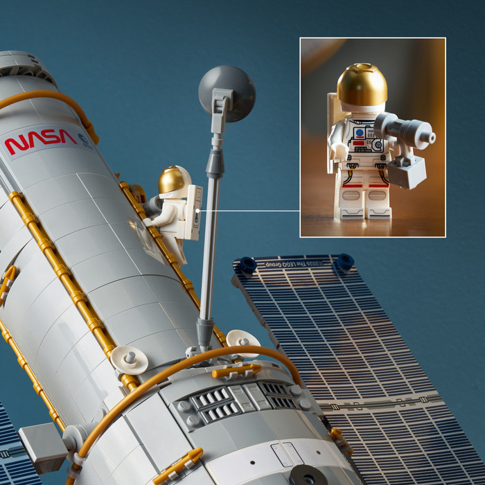 LEGO Icons Hubble-Weltraumteleskop 11382 detail