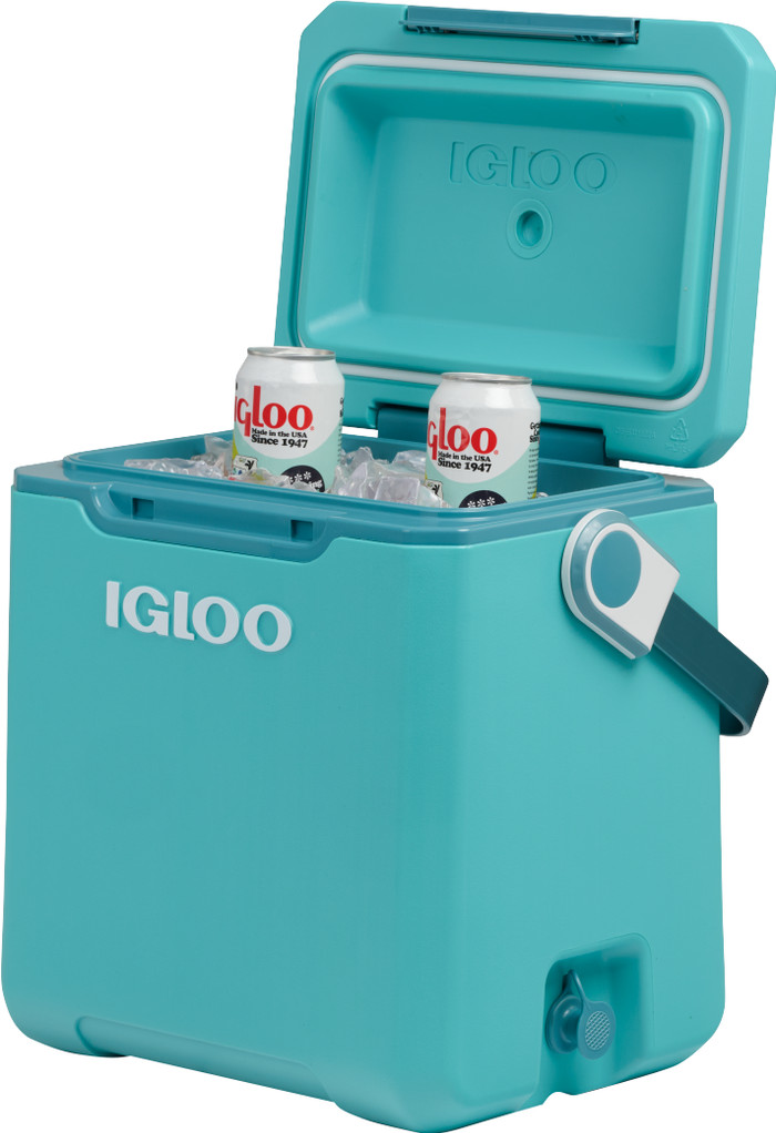 Igloo Tag Along Too Highrise 22QT Lagoon product in use