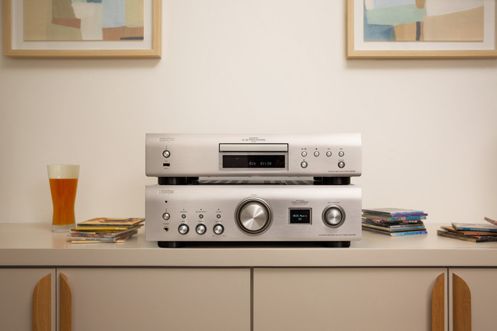 Denon PMA-900HNE Silber produkt in gebrauch
