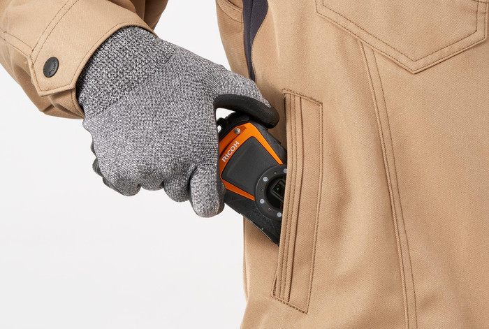 Ricoh WG-80 Orange product in use