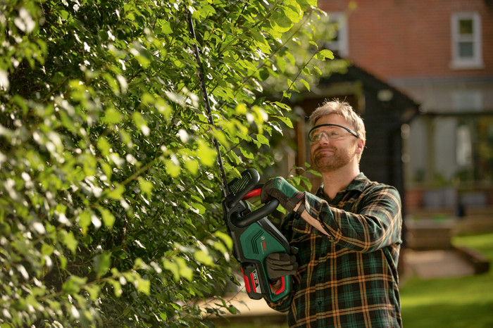 Bosch AdvancedHedgeCut 36V-65-28 (ohne Akku) produkt in gebrauch
