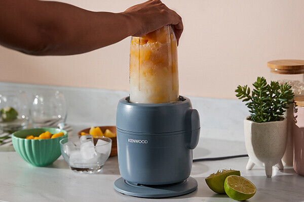 Kenwood Multipro Go FDP23.380GY Storm Blue product in use