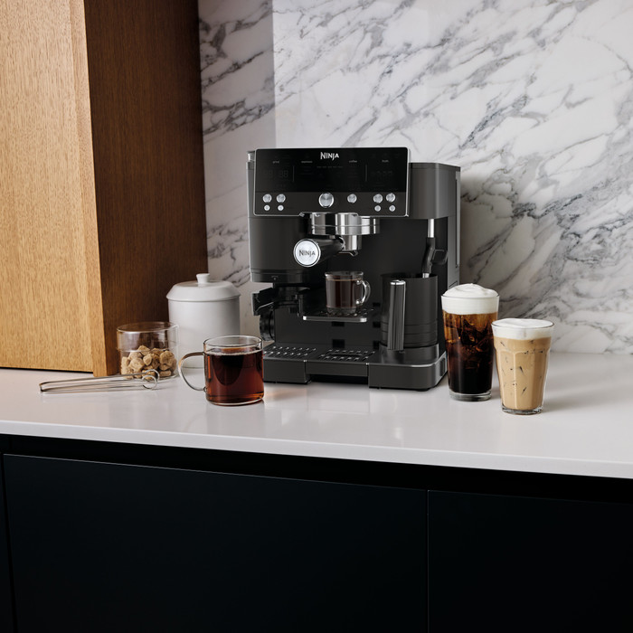Ninja Luxe Cafe Premier ES601EUBK produkt in gebrauch