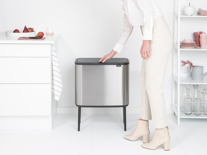 Brabantia Bo Touch Bin Mülleimer 3 x 11 Liter Matt Steel Fingerprint Proof produkt in gebrauch
