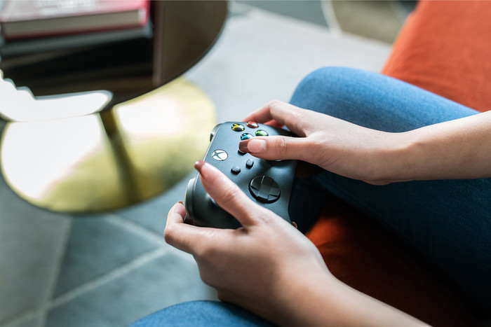 Microsoft Xbox Series X and S Wireless Controller Carbon Black product in use