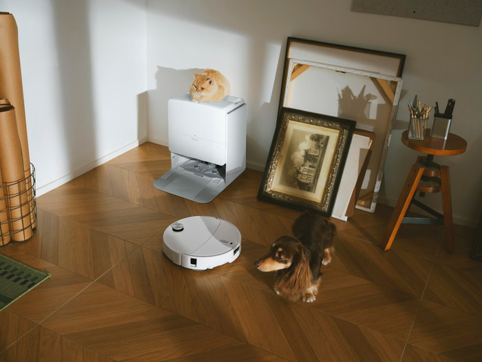 Roborock Qrevo Edge 2 Pro product in use