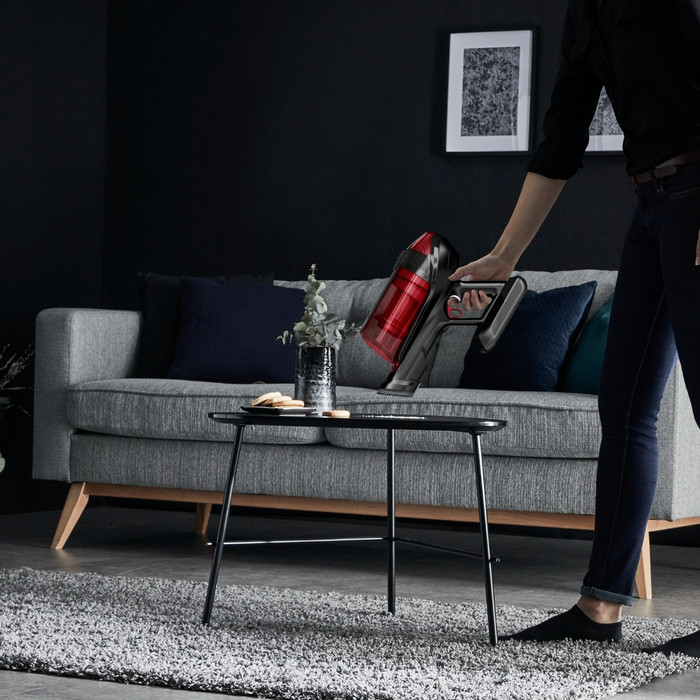 Rowenta X-Force Flex 12.60 RH98A8 product in use