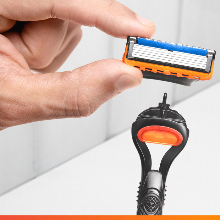 Gillette Fusion5 Ersatzklingen (24 Stück) produkt in gebrauch