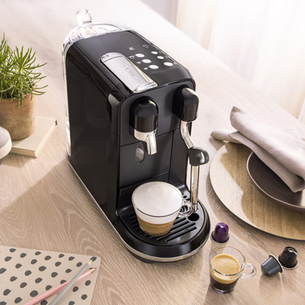 Sage Nespresso Creatista Uno SNE500BKS produkt in gebrauch