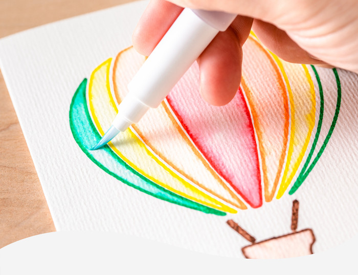Cricut Joy Aquarellmarker und Pinsel 9er-Pack 1,0 mm produkt in gebrauch