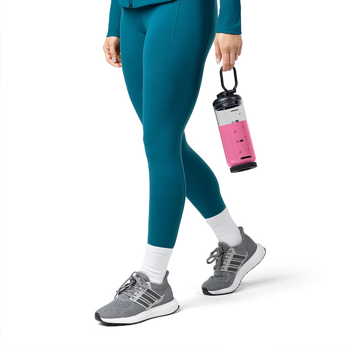 nutribullet FLEX Schwarz produkt in gebrauch