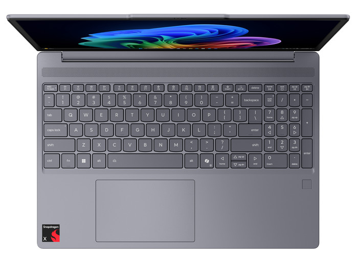 Lenovo IdeaPad Slim 3 15Q8X10 - 15,3" - Snapdragon X1-26-100 - 16GB RAM/512GB SSD oberseite