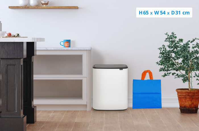 Brabantia Bo Touch Bin 60L White + Trash Bags (2x 60 units) visual Coolblue 1
