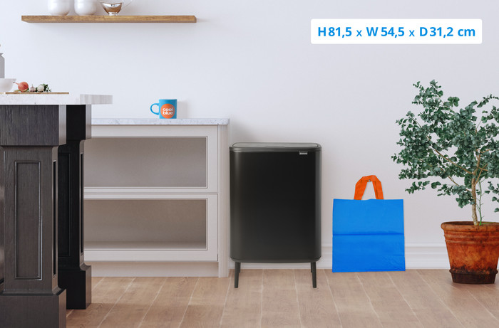 Brabantia Bo Touch Bin Hi Trash Can 60L with Plastic Inner Bucket - Matte Black visual Coolblue 1