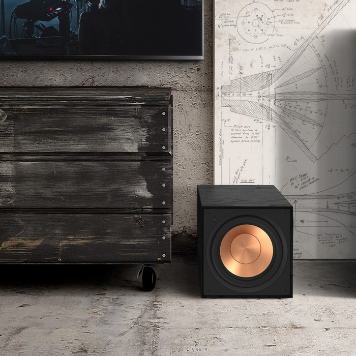 Klipsch R-101SW product in use