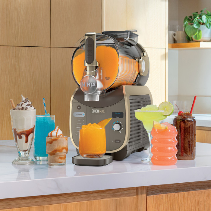 Ninja SLUSHi MAX Eismaschine Mokka FS605EUBR produkt in gebrauch