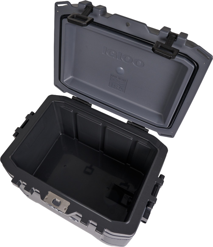 Igloo Trailmate 50QT Carbonite Cooler inside