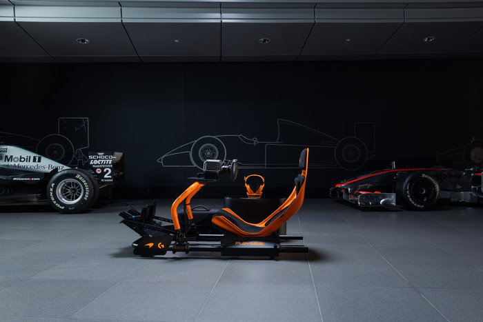 Playseat Formula Instinct McLaren Racing Edition produkt in gebrauch