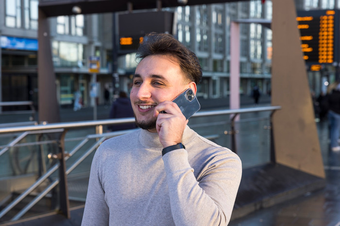 BlueBuilt Soft Case Apple iPhone 14 Plus Back Cover Transparent product in use