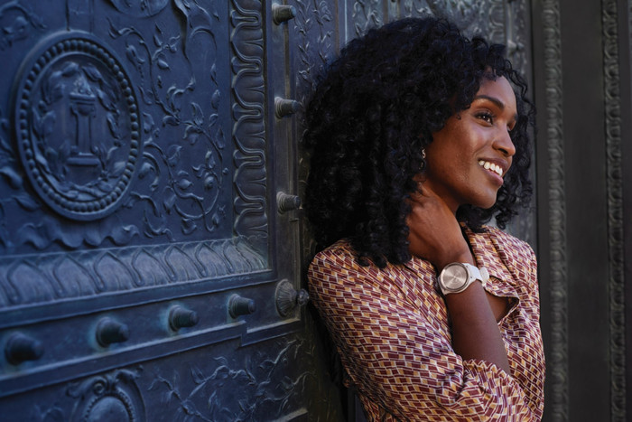 Garmin Vivomove Trend Roségold/Weiß produkt in gebrauch