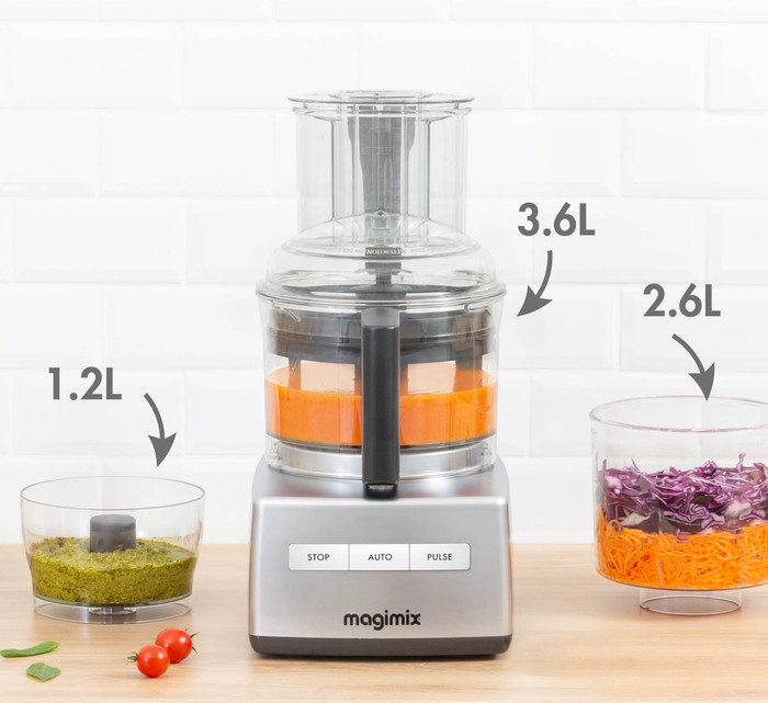 Magimix Cuisine Systeme 5200 XL Matte Chrome product in use