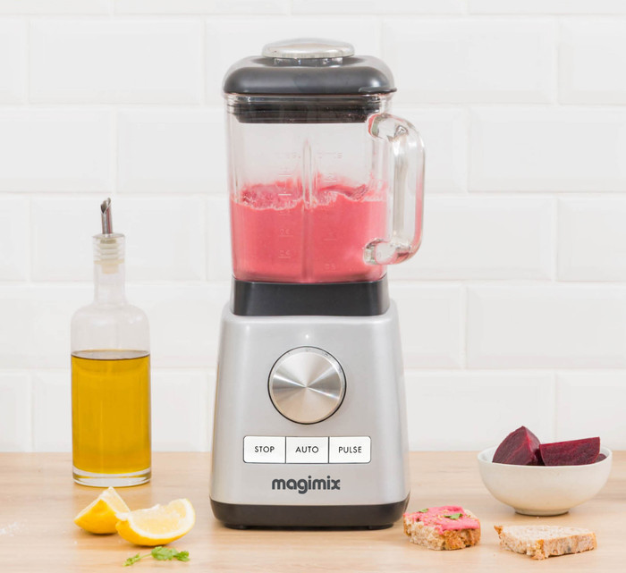 Magimix Power Standmixer 3 Matt Chrom produkt in gebrauch