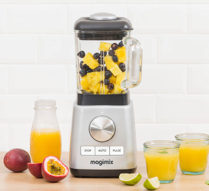 Magimix Power Standmixer 3 Matt Chrom produkt in gebrauch