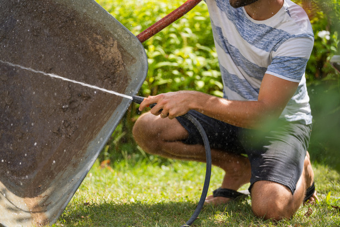 Gardena Textielslang Liano Life 15 m Set + Gardena Viereckregner AquaZoom M produkt in gebrauch