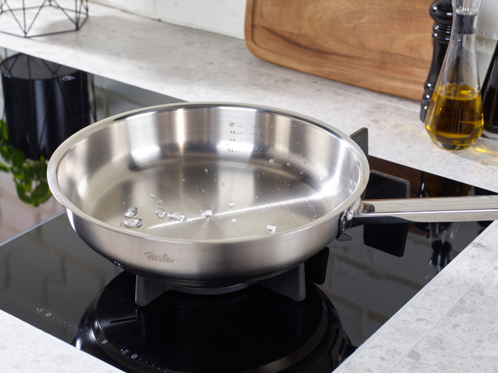 Fissler Original-Profi Collection Bratpfanne 28 cm produkt in gebrauch