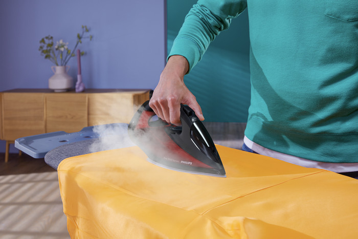 Philips 7000 Series DST7022/40 product in use