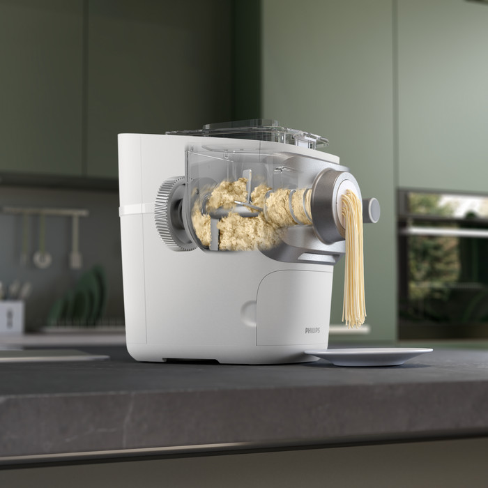 Philips 7000 Series Pasta Maker HR2660/00 product in use