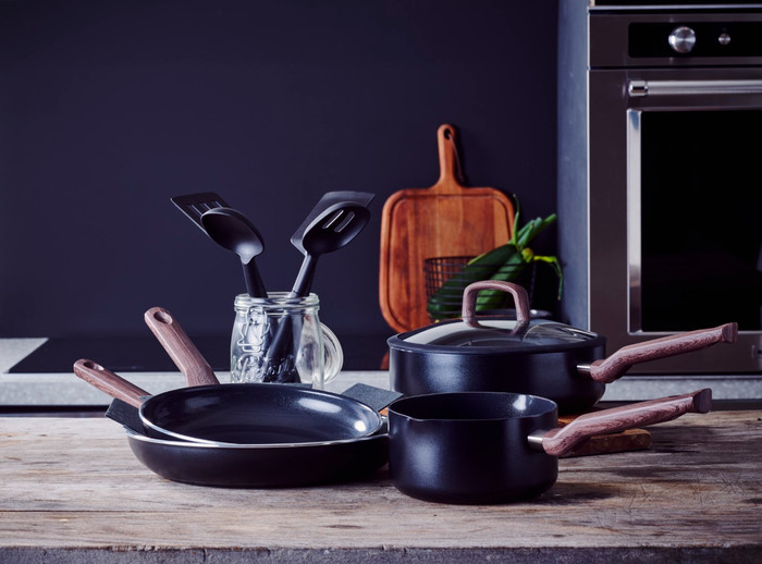 BK Simply Ceramic Pfannen- und Topfset 11-teilig produkt in gebrauch