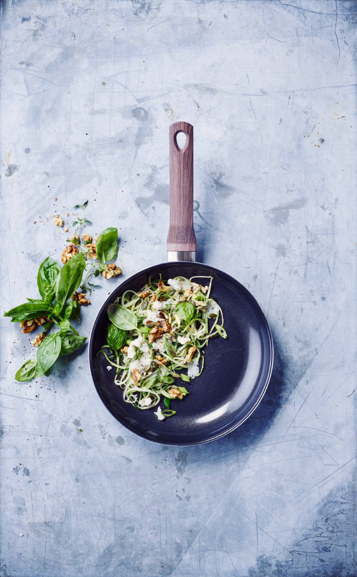 BK Simply Ceramic Pfannen- und Topfset 11-teilig produkt in gebrauch