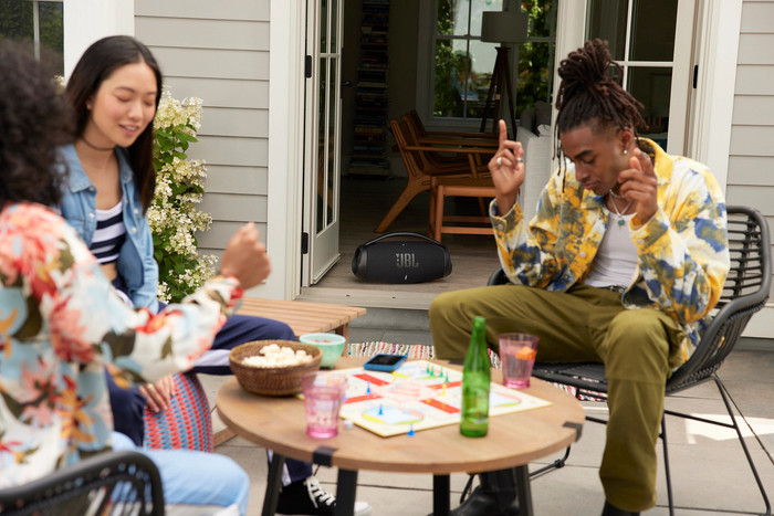 JBL Boombox 3 WLAN Schwarz produkt in gebrauch