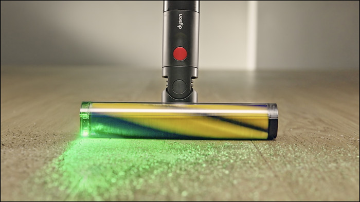 Dyson Fluffy Optic Parkettdüse produkt in gebrauch