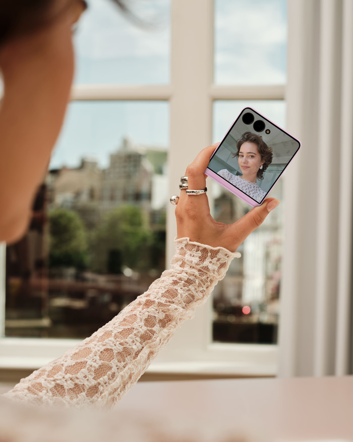 Samsung Galaxy Z Flip8 256GB Rosa 5G + Zubehörset null