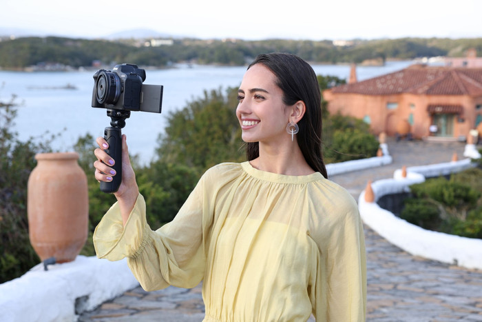 Canon RF 28mm f/2.8 STM product in use