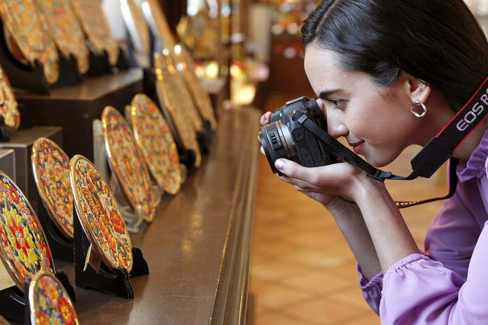 Canon RF 28mm f/2.8 STM product in use