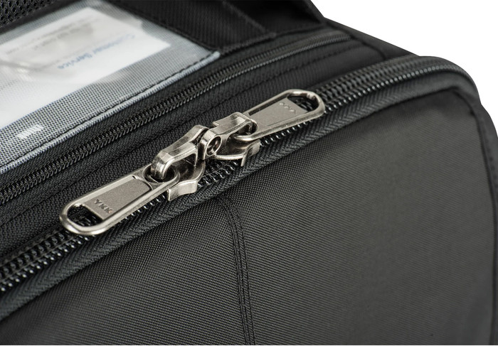 Think Tank Airport Advantage Black detail