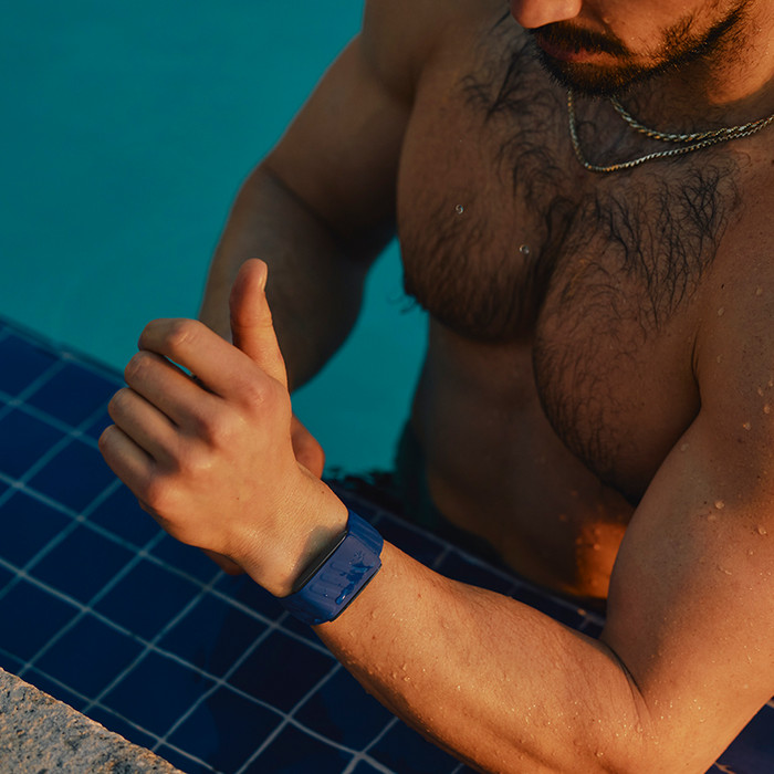 WHOOP 5.0 SportFlex Band Blau produkt in gebrauch