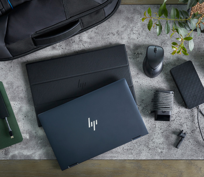 HP USB-C 65W Laptop-Ladegerät produkt in gebrauch