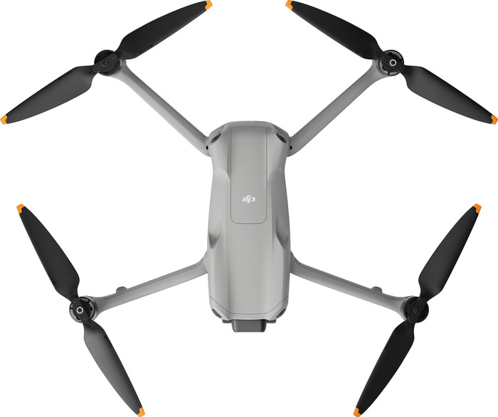 DJI Air 3 Fly More Combo + Smart Controller top