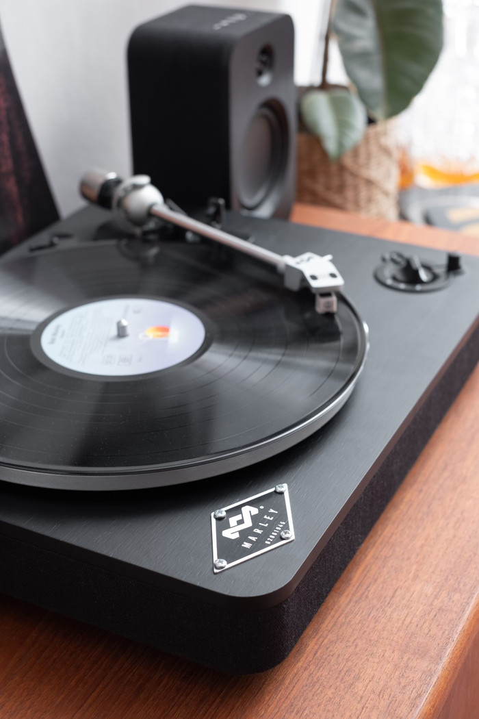 House of Marley Stir It Up BT Black product in use